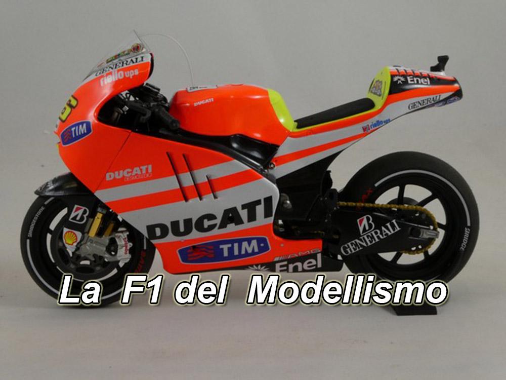 Ducati Desmosedici GP11.1 2011 Minichamps 1 12 122111046 Modellini Moto Diecast