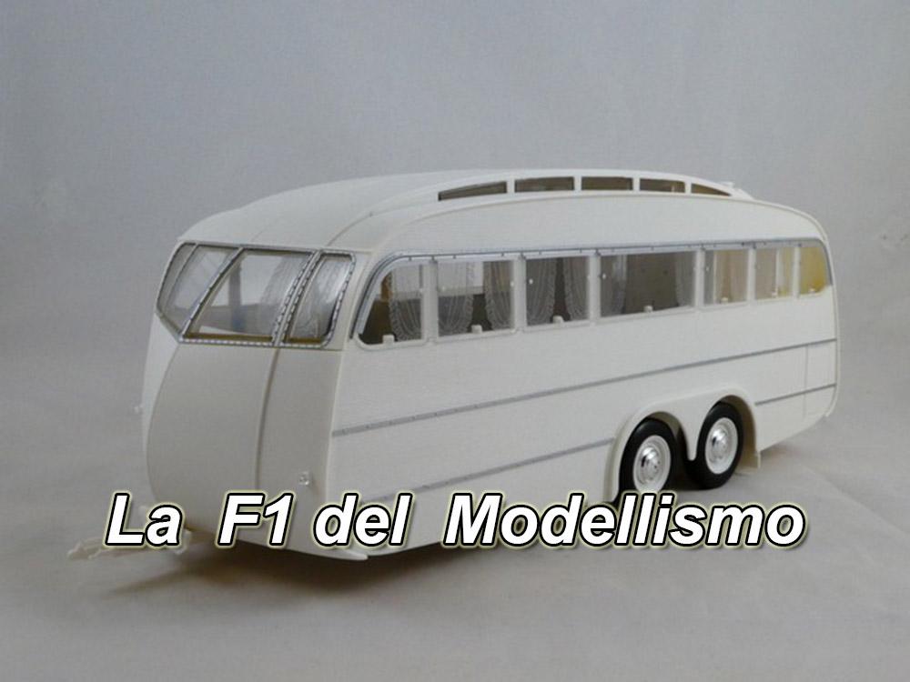 1/18 HENON Caravane 1955