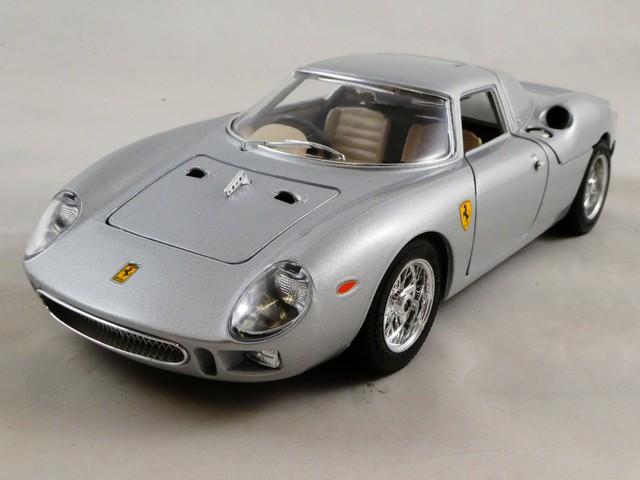 Ferrari 250 Le Mans 1965 Burago 1:18 3033 - Modellini Street Diecast