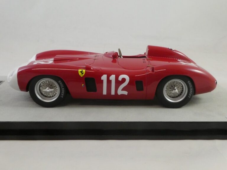 Art Model AM0250 FERRARI 860 MONZA N.2 3rd NURBURGRING 1956 DE PORTAGO Gendebien 143 Modellino