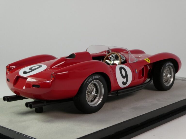 Miniature Tecnomodel 1/18 Ferrari 250 TR Pontoon-Fender 1957 Rouge - TMD18254A NEUF