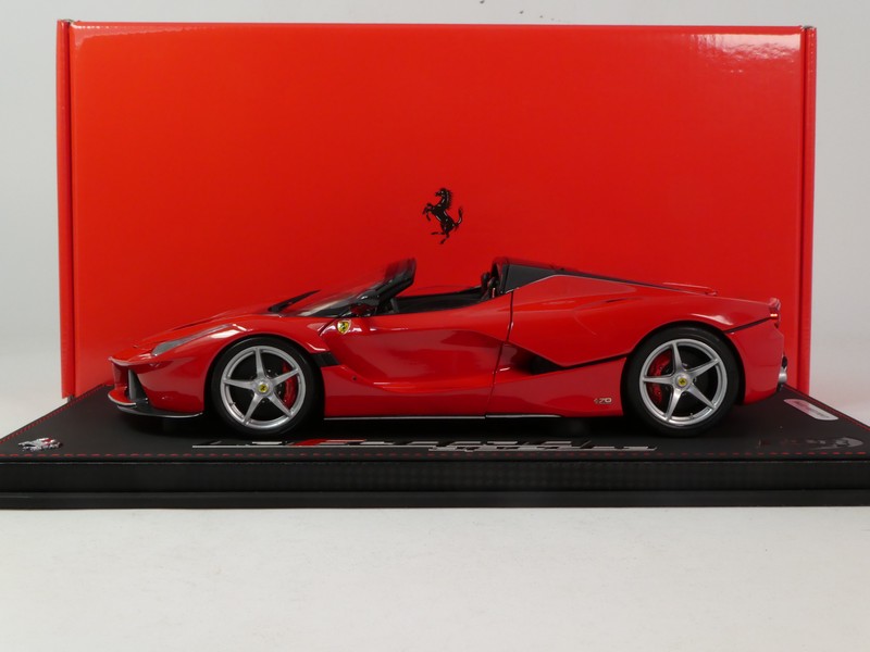 Ferrari LaFerrari Aperta – Amalgam Collection