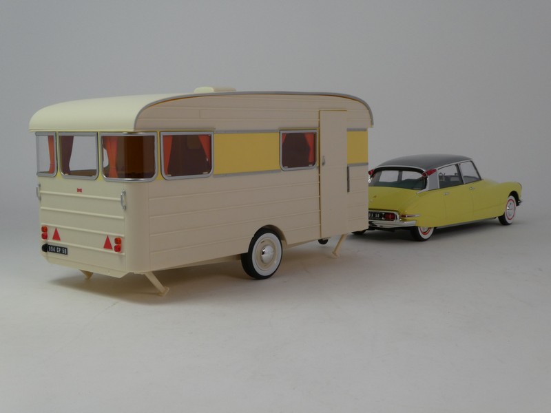 Modèle Réduit NOREV - CIT DS 19 Avec Caravane Digue Panoramic 1960 - 1/18 En Métal Norev Citroën DS 19 Caravane Digue 1960 échelle 1/18 Collection