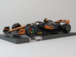 McLaren MCL60 2023