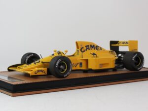 Lotus 102 Lamborghini 1990