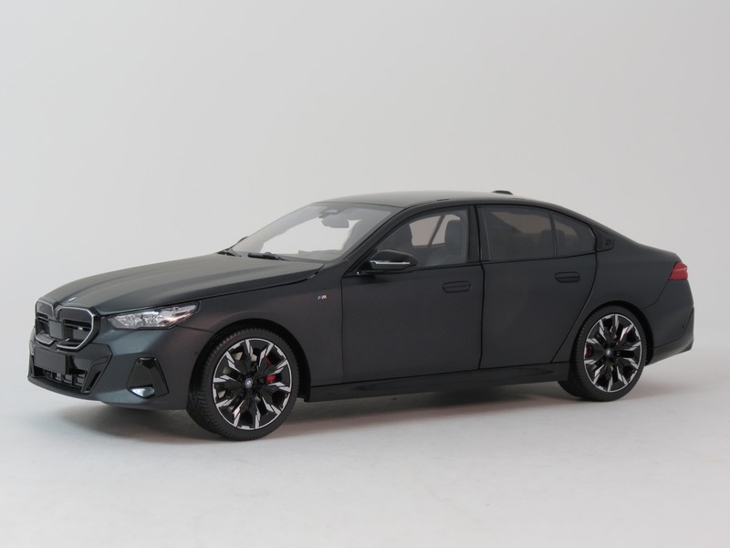 BMW i5 2023