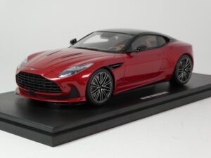 Aston Martin DB12 Hyper 2023