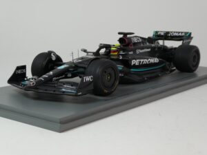 Mercedes-Benz W14 E Performance 2023