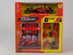 Ferrari SF-24 2024 + GArage & 6 Figurines