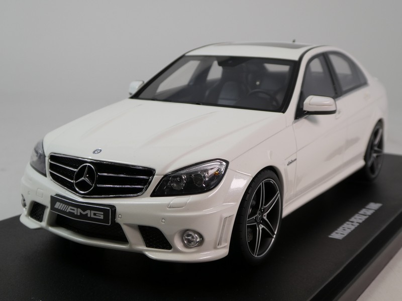 Mercedes-Benz C63 AMG 2007