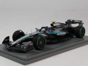 Mercedes-Benz W16 E Performance 2025