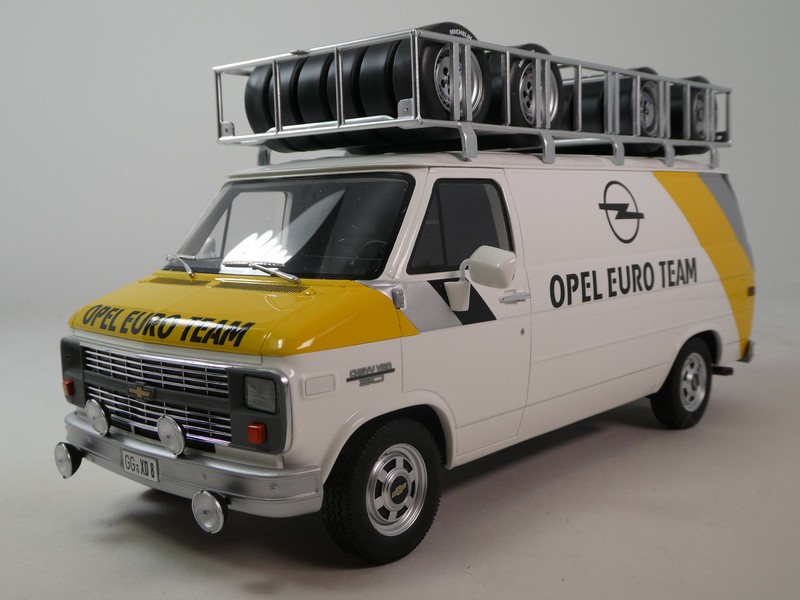 Set Chevrolet G30 + Opel Manta 400 1984 - immagine 2