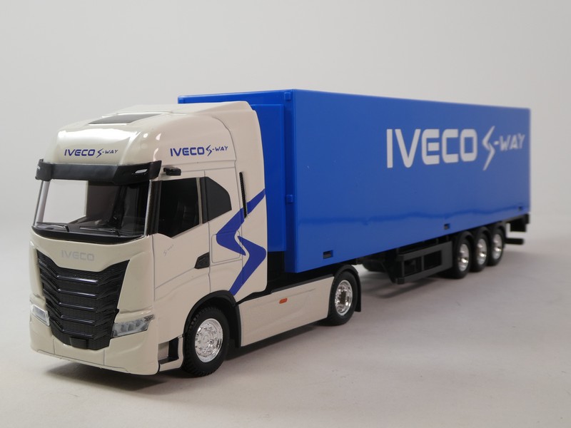 Iveco S-WAY 570