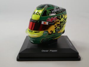 Helmet Oscar Piastri 2025