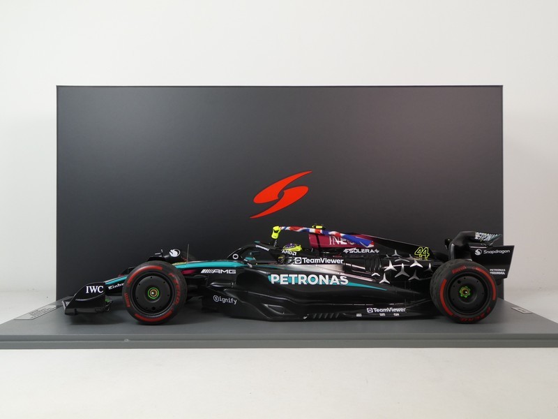 Mercedes-Benz W15 E Performance 2024 - immagine 4