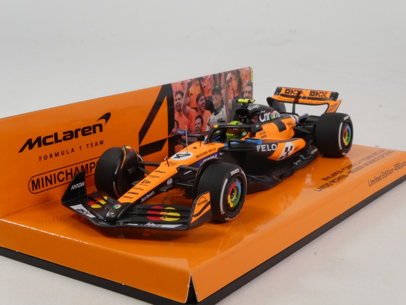 McLaren MCL39 2025