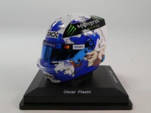 Helmet Oscar Piastri 2025