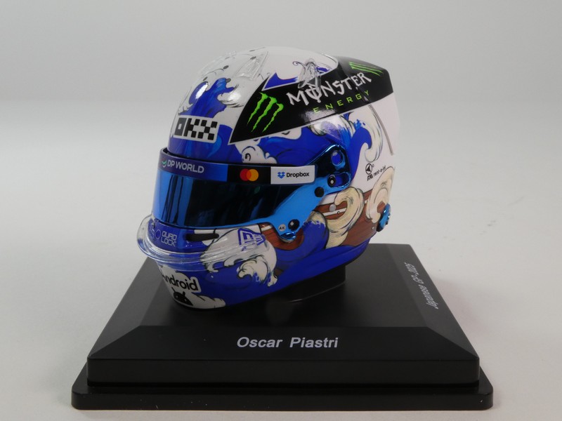 Helmet Oscar Piastri 2025