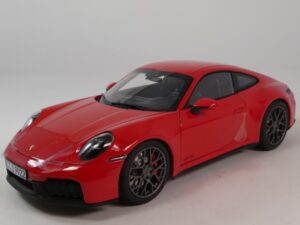 Porsche 911 Carerra 4 GTS 2024