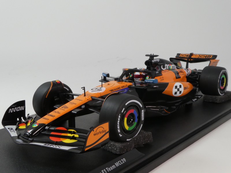 Mclaren MCL39 2025