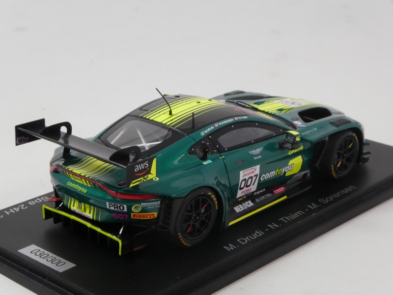 Aston Martin Vantage AMR GT3 EVO 2025 - immagine 2