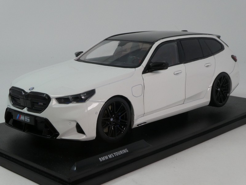 BMW M5 Touring 2025