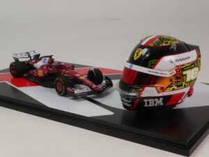Set Ferrari SF-25 2025 + Helmet 1/5
