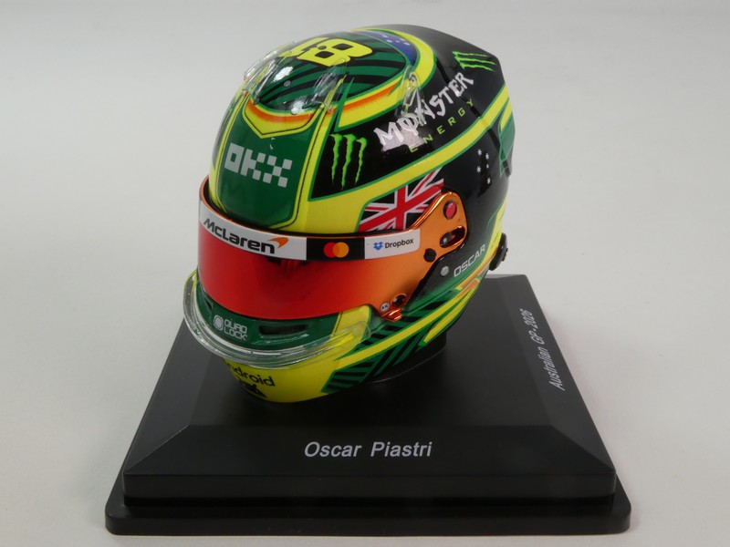 Helmet Oscar Piastri 2026