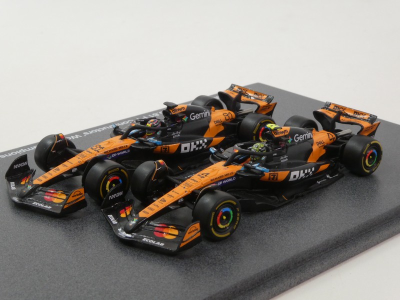 McLaren MCL39 2025