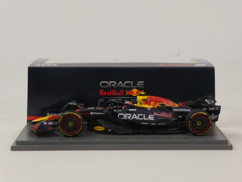 Red Bull RB21 2025 - immagine 3