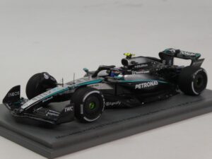Mercedes-Benz W16 E Performance 2025