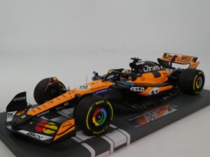 McLaren MCL39 2025