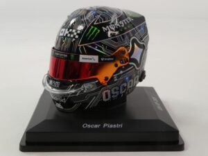 Helmet Oscar Piastri 2025