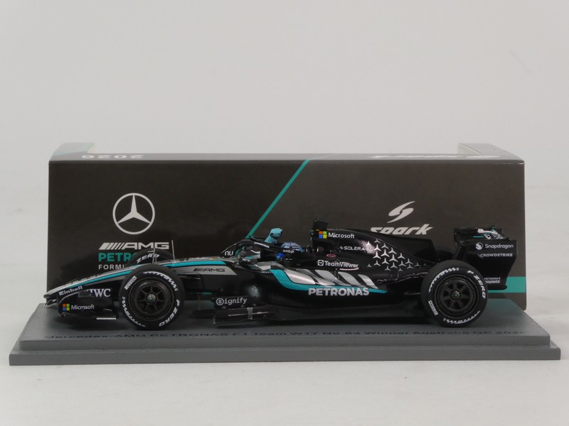Mercedes-Benz W17 E Performance 2026 - immagine 4