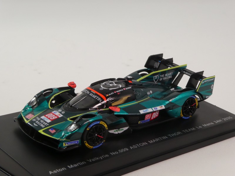 Aston Martin Valkyrie Hypercar 2025