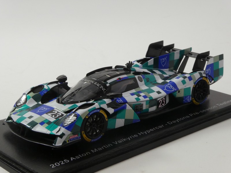 Aston Martin Valkyrie Hypercar 2025