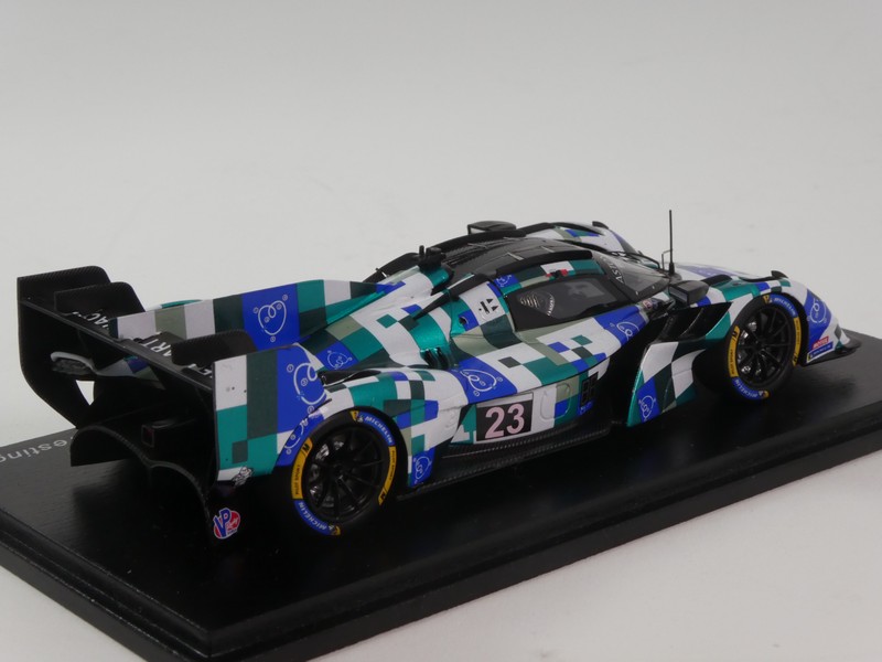 Aston Martin Valkyrie Hypercar 2025 - immagine 2