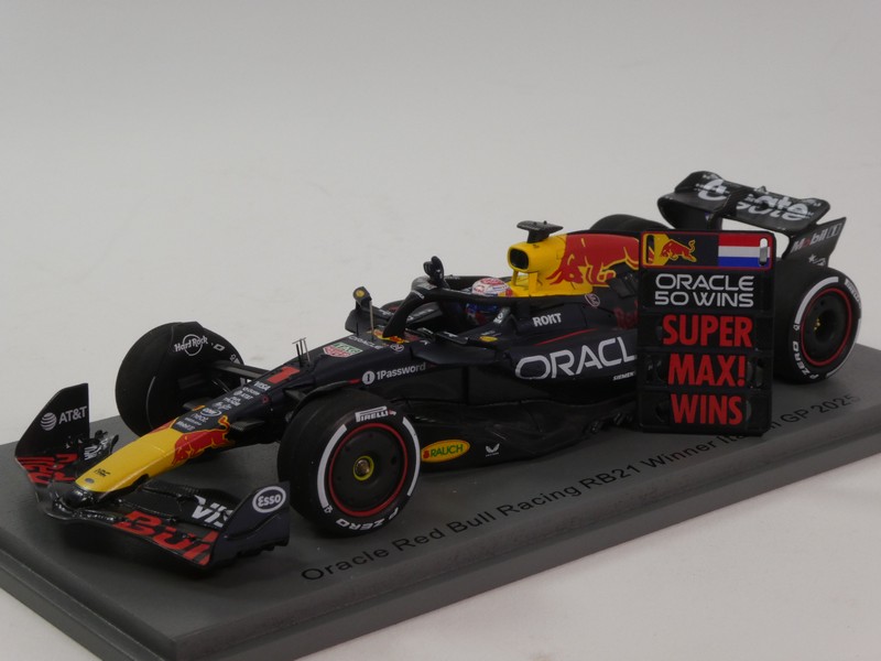 Red Bull RB21 2025 - immagine 3