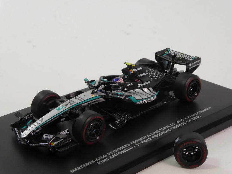 Mercedes-Benz W17 E Performance 2026