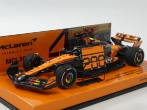 McLaren MCL39 2025