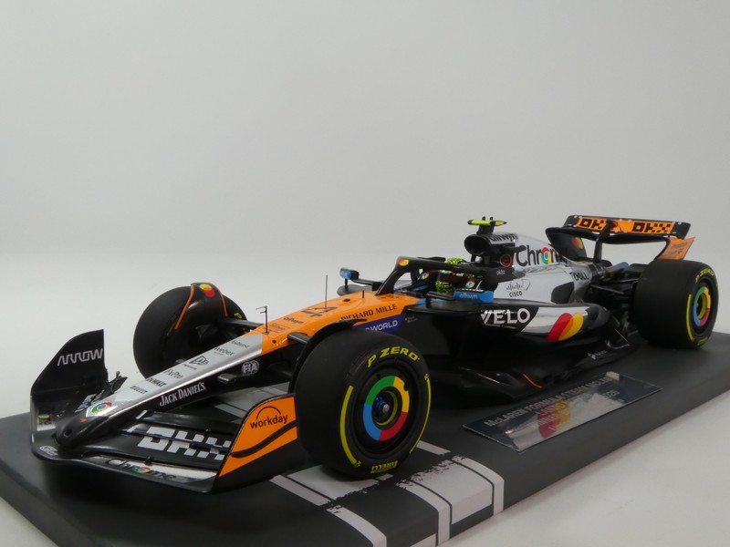 McLaren MCL39 2025