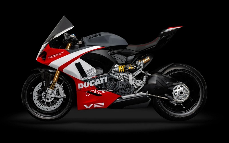 Ducati Panigale V2 Superquadro Final Edition - immagine 4
