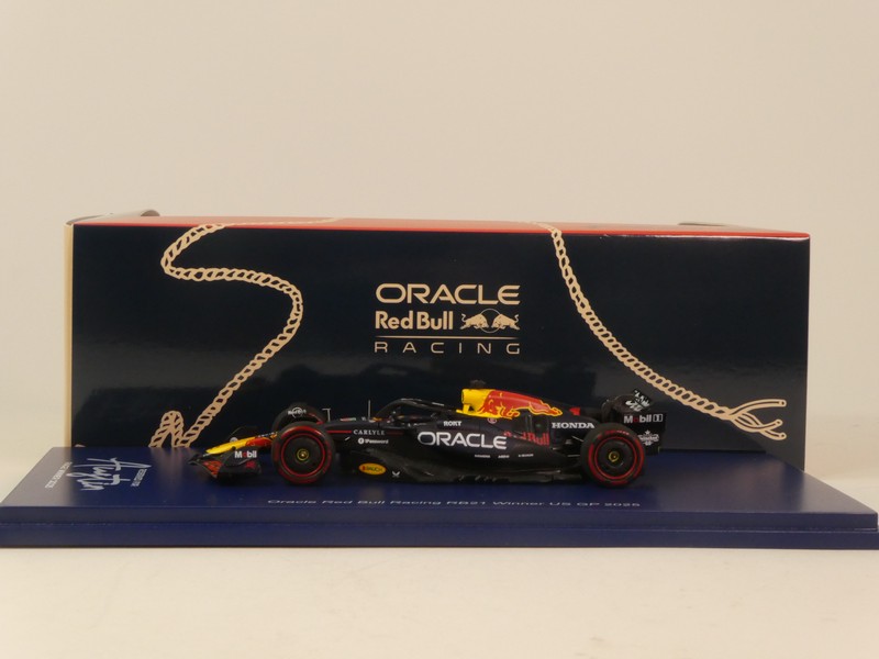 Red Bull RB21 2025 - immagine 3