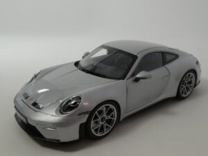 Porsche 911 GT3 Touring 2025