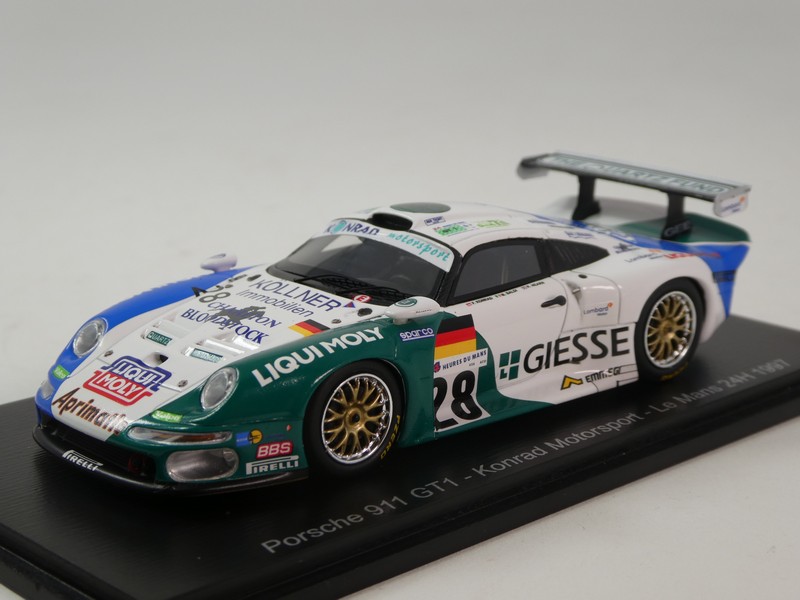 Porsche 911 GT1 1997