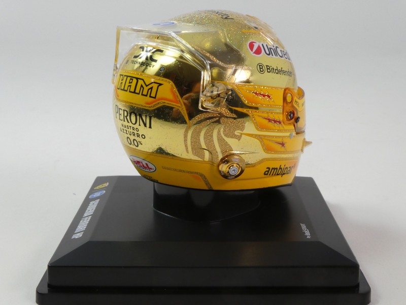 Helmet Lewis Hamilton 2025 - immagine 2